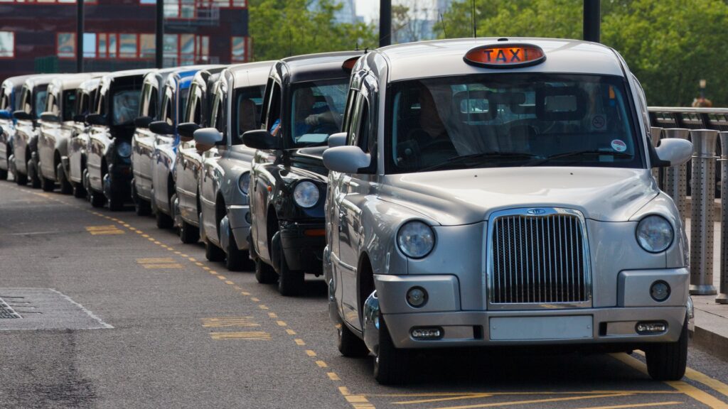 Nottingham City Council launches ground-breaking taxi charging scheme