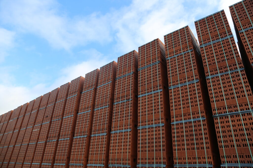 Report signposts cleaner construction supply chains, waste management